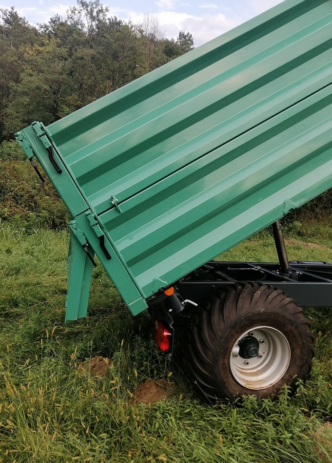 Prikolica J301-5